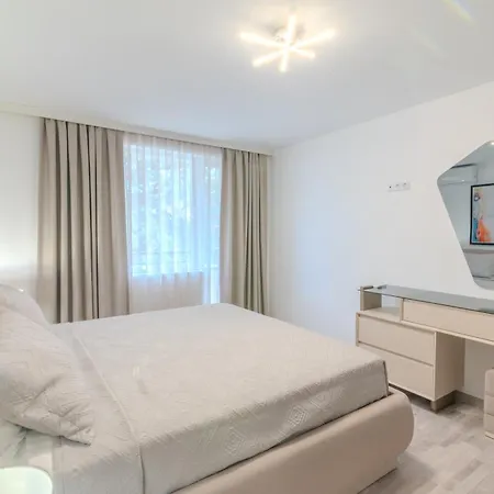 Sea Twins Luxury - 150 M From The 4* Σάνι Μπιτς