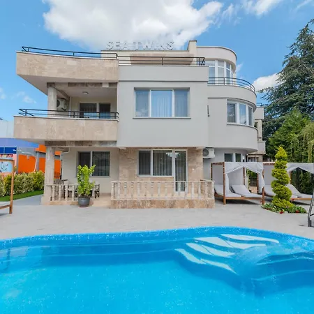 Ξενοδοχείο με διαμερίσματα Sea Twins Luxury - 150 M From The Σάνι Μπιτς