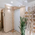 Апартхотел Sea Twins Luxury - 150 M From The 4*