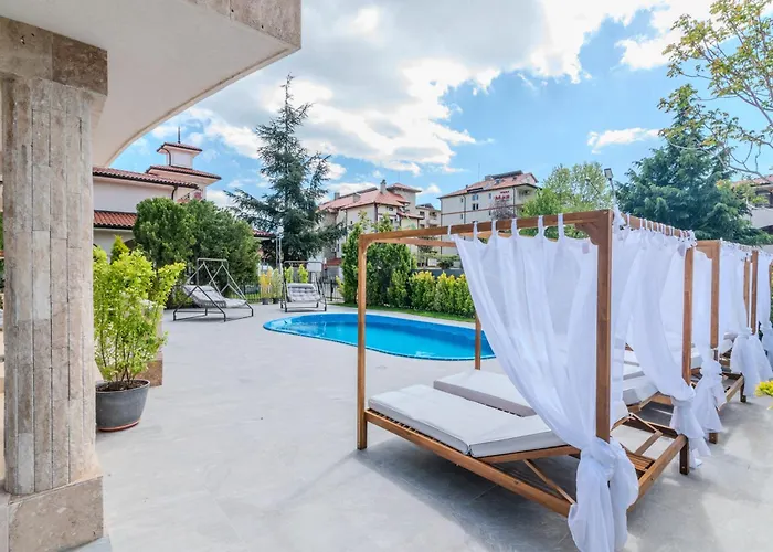 Sea Twins Luxury - 150 M From The Aparthotel Sunny Beach