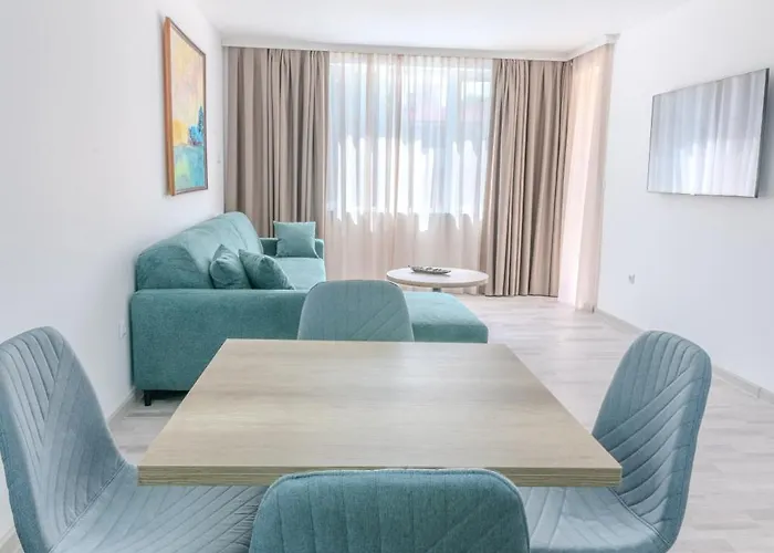 Sea Twins Luxury - 150 M From The Aparthotel Sunny Beach