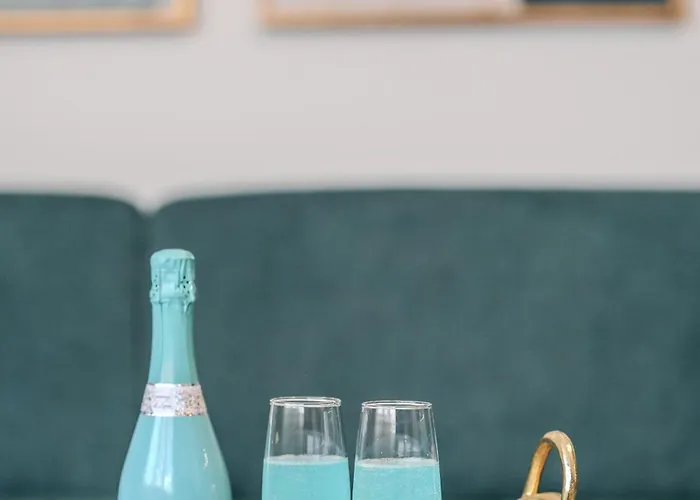 Sea Twins Luxury - 150 M From The Aparthotel 4*