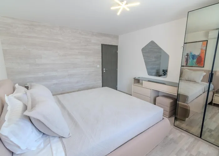 Aparthotel Sea Twins Luxury - 150 M From The