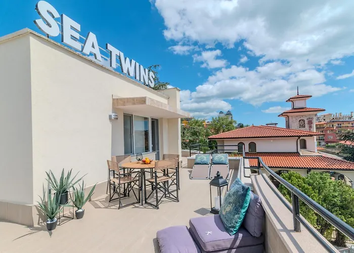 公寓式酒店 Sea Twins Luxury - 150 M From The 阳光海滩