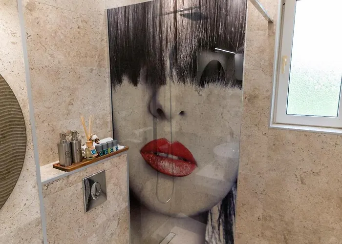 Sea Twins Luxury - 150 M From The 公寓式酒店 阳光海滩